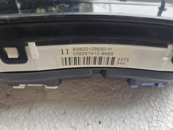 фото №6, Toyota avensis t25 03- спідометр  панель приладів 2.2d 83800-05630-h