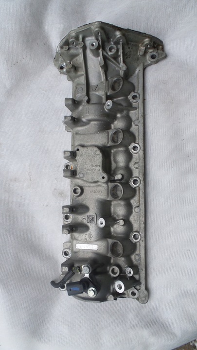 фото №1, Крышка клапанов 132654210r renault 1.3 tce talisman головки