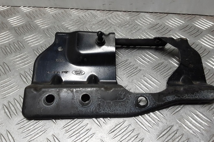 фото №1, Крепление передней левого крыльев land rover range rover velar l560