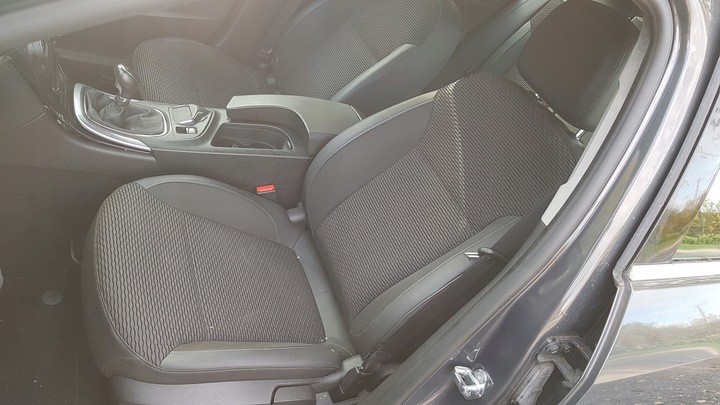 фото №1, Opel insignia a рестайлінг універсал сидіння інтер'єру pol шкіра гарний