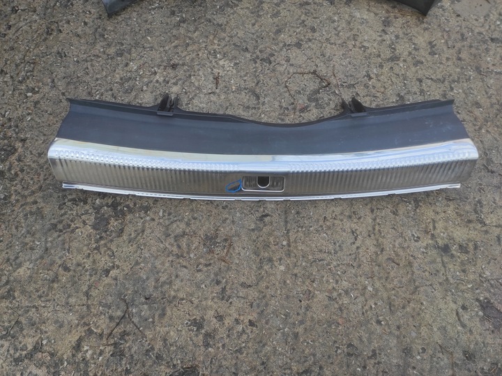 фото №1, Защита ремня порога багажника 8t8864513 audi