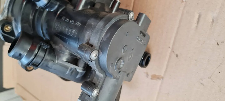 фото №7, Q3 83a насос води термостата корпус 2.0 tfsi 06l121111m a4 b9 8w a3