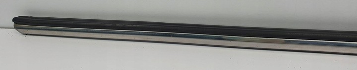 фото №4, Планка декоративная дверь левый перед mercedes w115 w114