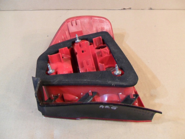 фото №15, Bmw 3 e90 sedan 6937458 led лампа права зад задня