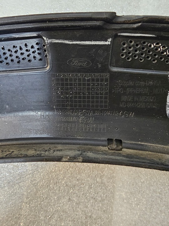 фото №8, Ford mustang mach-e планка накладка крыльев зад задняя правая lj8b-r286d02