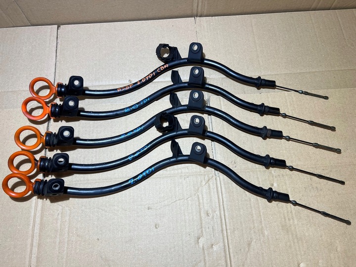 фото №1, Audi a3 8p 2.0 tdi cba щуп щуп масла трубка 03l103634 03l115611m