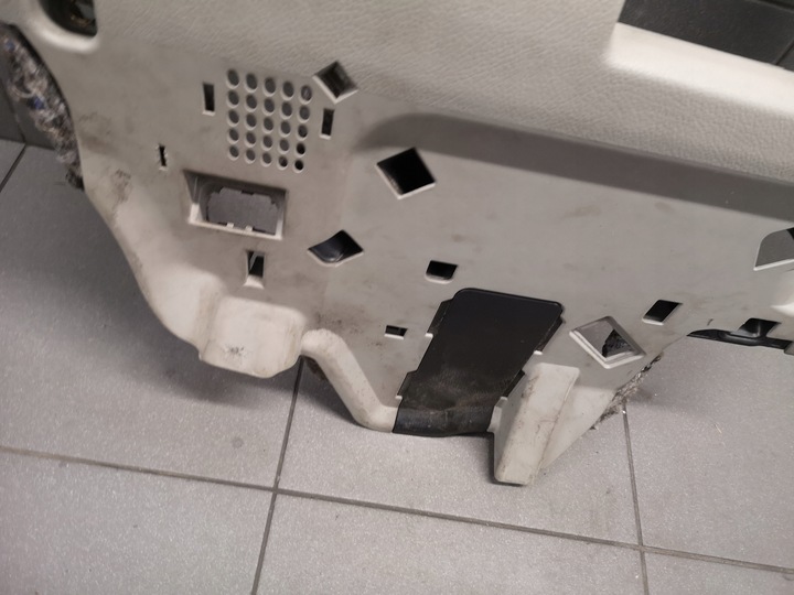 фото №5, Корпус панелі колонки audi a6 c6 eu 4f1863075