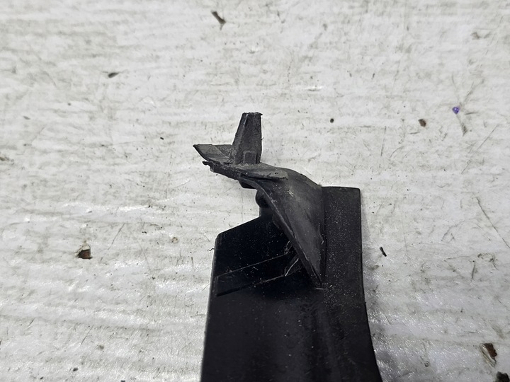 фото №9, Audi a3 s3 8v 16-20 треугольник подкапотное пространство левый правый 8v0805234c 8v0805233c usa