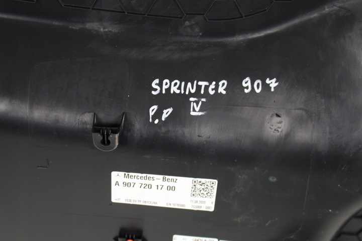 фото №7, Боковина оббивка двері права sprinter 907 18r.-