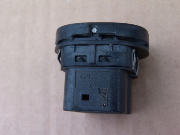 фото №7, Кнопка панель стекло левый ford ka mk1 1.3 b 96-08 европа