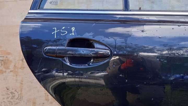 фото №7, Toyota avensis t25 fl універсал двері зад праве 209