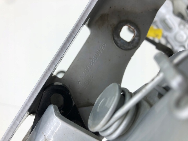 фото №9, Mercedes w205 петли капота патроны l+p комплект 775 a2058800828 a2058800928