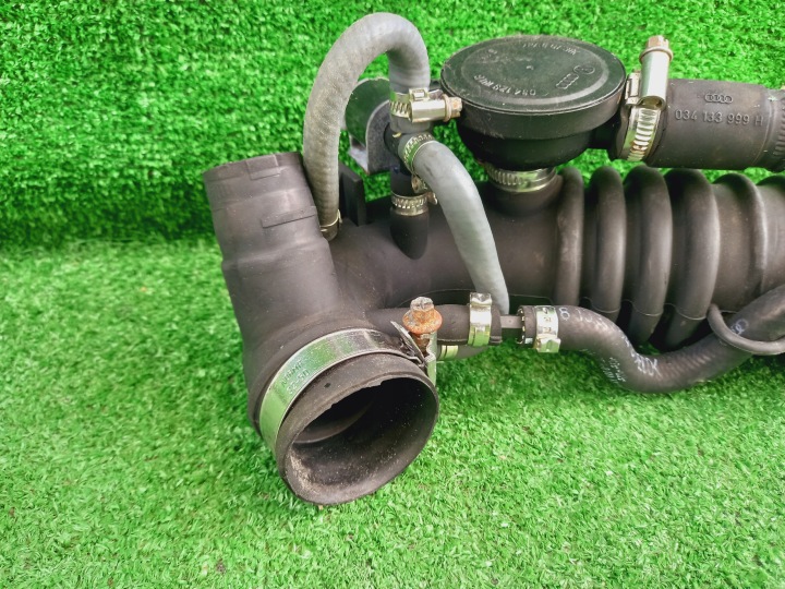 фото №12, Vw passat b5 1.8 turbo aeb труба воздуховод трубка  воздуха клапан 058133356h
