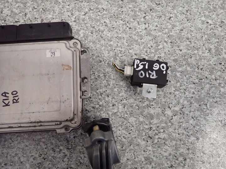 фото №4, Kia rio 1.5 crdi 05-10 набор стартовый компьютер замок зажигания