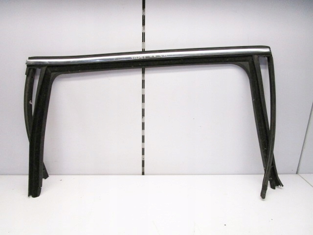 фото №1, Passat b6 3c рамка дверь прокладка стёкла зад правая хром универсал 5d