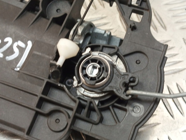 фото №10, Bmw i4 g26 x1 u11 x2 u10 кронштейн внешней ручка левое 5a68ee7