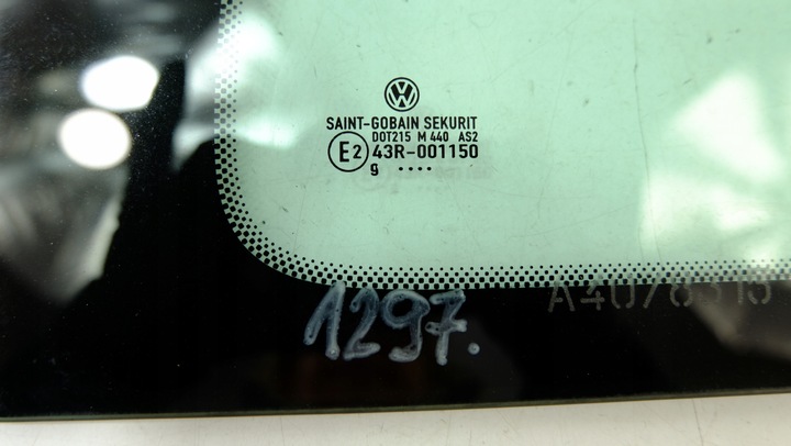 фото №3, Vw fox стекло кузовная левый зад as2