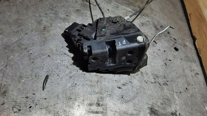 фото №2, Замок дверь правые зад mazda 3 i 6pin 3n6a-a26412-b