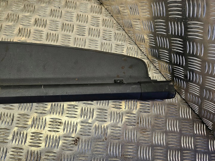 фото №6, Volkswagen touran i 2008 з задній ролета багажника