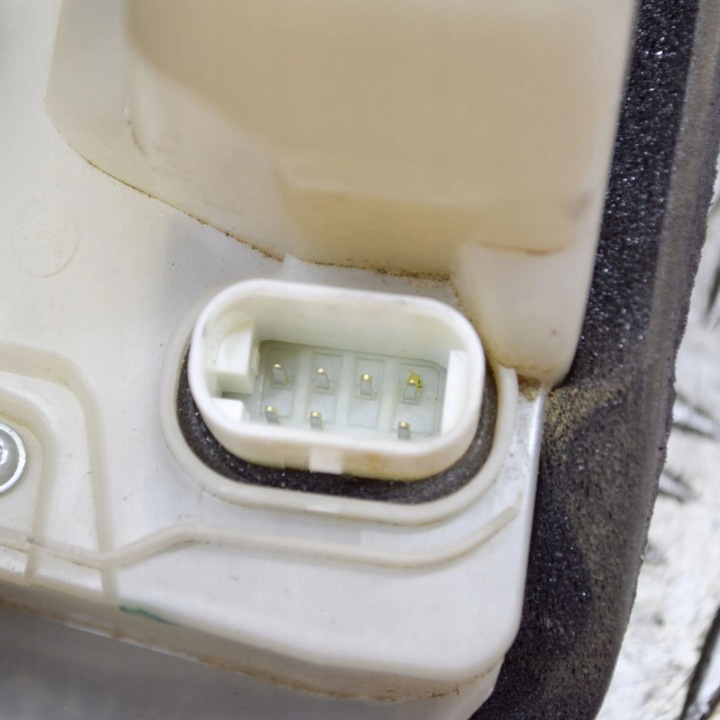 фото №6, Tesla модель y 2020 ліва сторона замок двері задніх