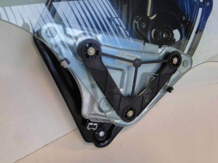 фото №9, Mercedes e 207 купе скло задня ліва w207 2010