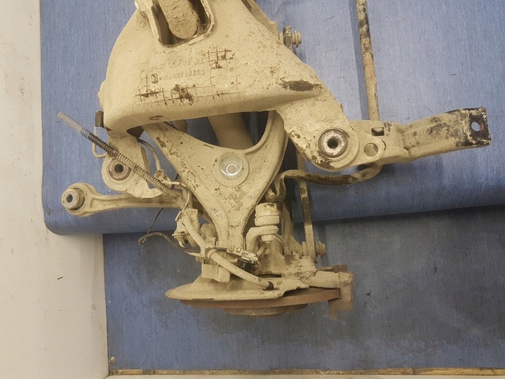 фото №8, Citroen c5 ii x7 sedan гідро балка підвішування зад