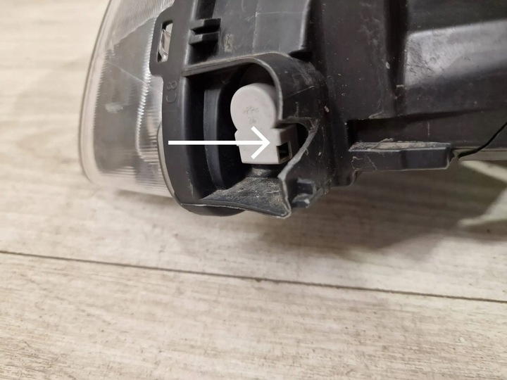 фото №8, Volvo s60 v60 рестайлинг 2013-2018 лампа правая ксенон dbl 31420254 европа