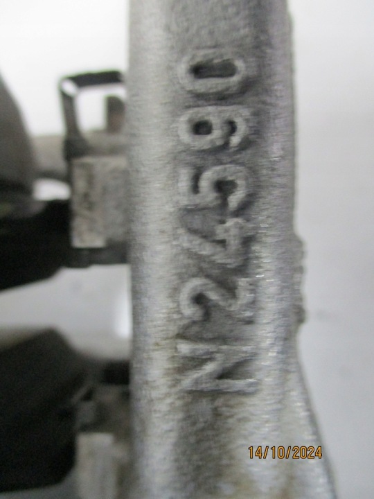 фото №7, Гальмівний супорт peugeot 5008 iii 23r 1.2thp зад 9839903980 9839903780