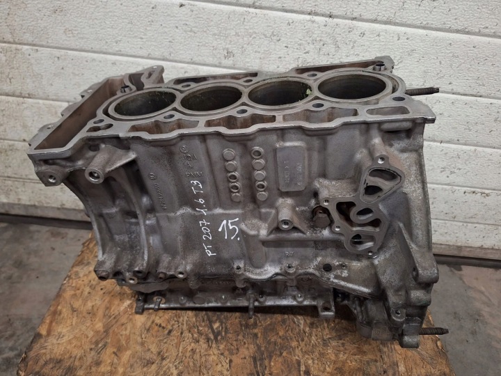 фото №14, Blok низ двигателя peugeot 207 1.6 vti бензин код двигателя: psa5fx nr15