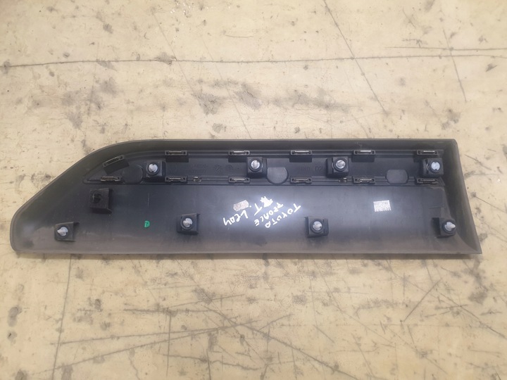 фото №7, Toyota proace city левая планка дверь задних 9835779977