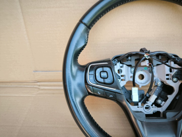 фото №7, Toyota avensis iii t27 t29 рестайлинг руль