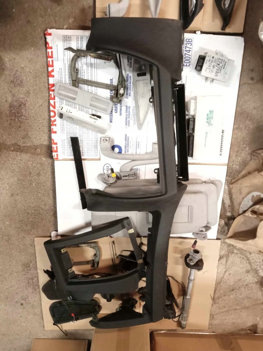 фото №9, Панель консоль pulpit капот bmw 5 e39 + нижняя запчасть