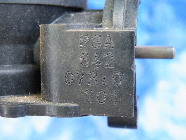 фото №9, Peugeot 206 306 partner i 1.4 8v дроссельная заслонка 7278800001