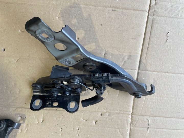 фото №1, Mercedes a-klasa w177 петля капота левый a1778801100 787