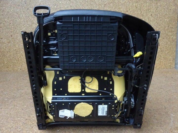 фото №11, Skoda octavia ii vrs рестайлінг 08-13 сидіння лівий перед переднє шкіра алькантара