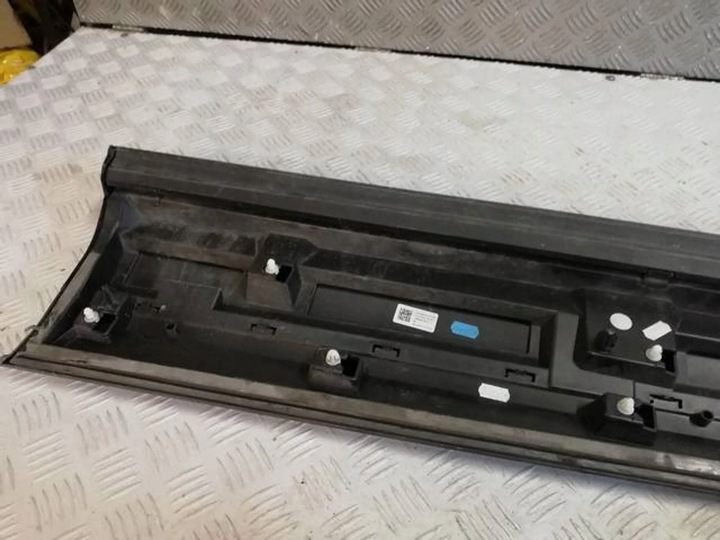 фото №8, Cc планка двері праві зад audi q7 ii 4m0853060e