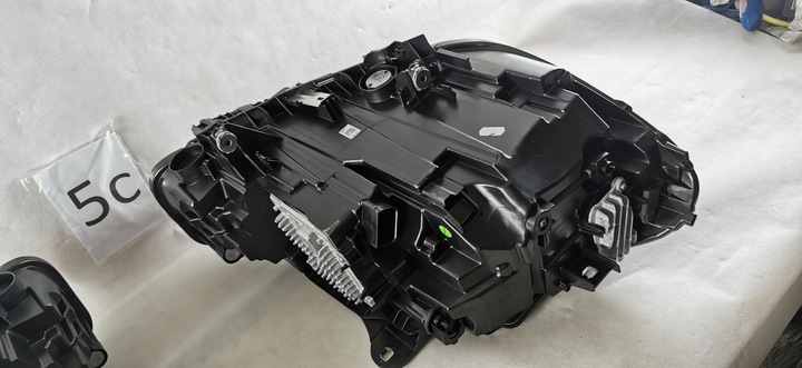 фото №13, Bmw f40 полный led адаптивный левый правые комплектные