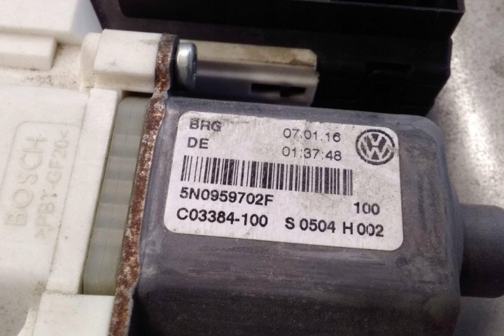 фото №6, Подъемник стекла правых передних дверь vw tiguan 5n_ 5n0959702f 2.0l