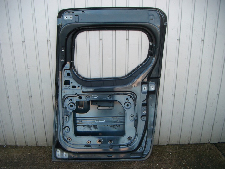фото №10, Dacia доккер двері зсувні праві 821125955r