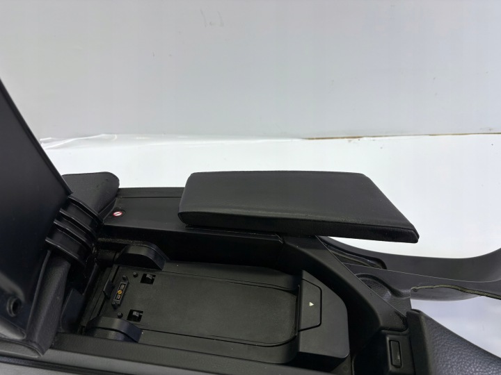 фото №8, Туннель средний подлокотник bmw e61 e61 7060013 7034086 рестайлинг