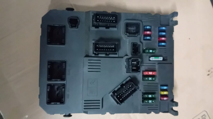 фото №1, Citroen peugeot модуль коробка bsi 9645747480