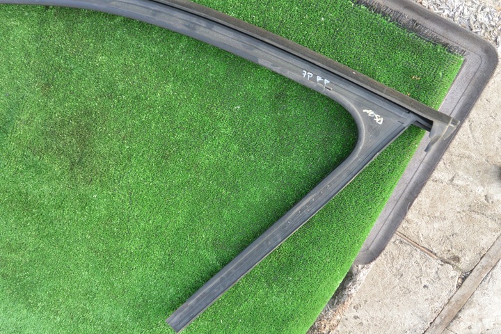 фото №8, Прокладка двері хром праві перед vw touareg 7p