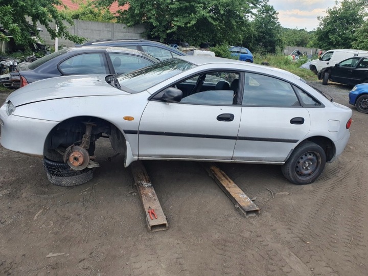 фото №14, Правая фара зад задняя заднее mazda 323 f ba bg 99r