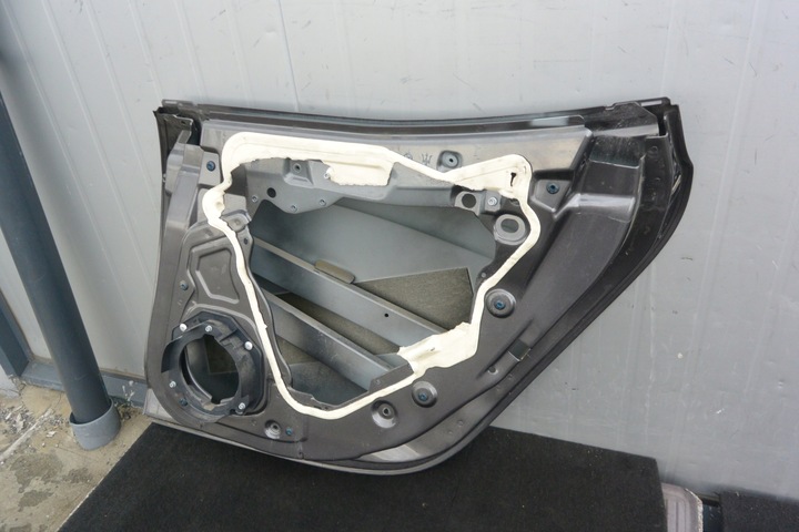 фото №8, Maserati ghibli quattroporte дверь правые зад 571