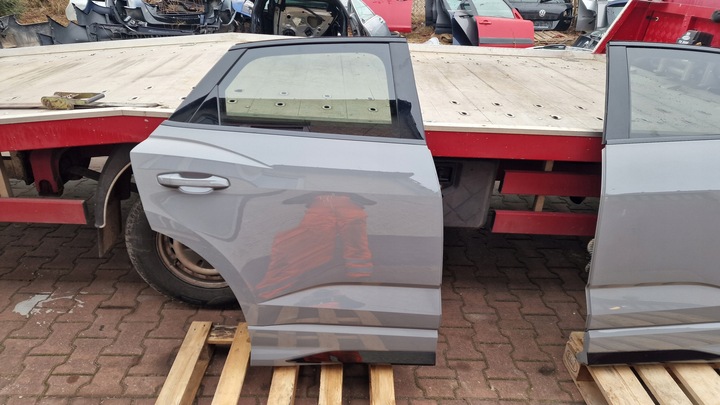 фото №1, Двері зад ліві праві лівий правий audi rsq3 q3 sportback ly7c nardograu