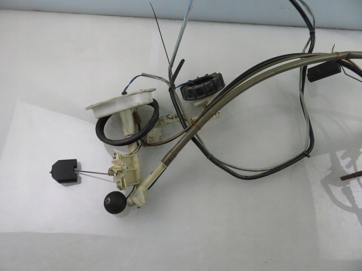 фото №5, Насос топлива audi a6 c5 2.8 quattro 8e0906087e 4b0201318b 4b0201317a