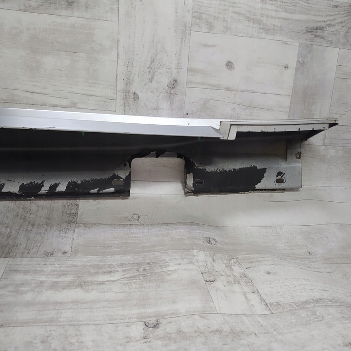 фото №13, Bmw e60 e61 поріг ліва планка накладка порогова 7033759