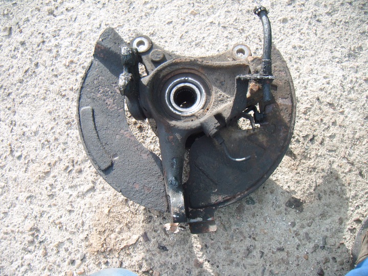 фото №3, Citroen c5 2 ii x7 08-17 2.0 hdi поворотна опора ступиця праві перед