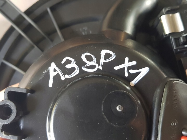 фото №16, Повітродувка повітропровід + резистор / audi a3 8p vw golf v seat leon ii / справна