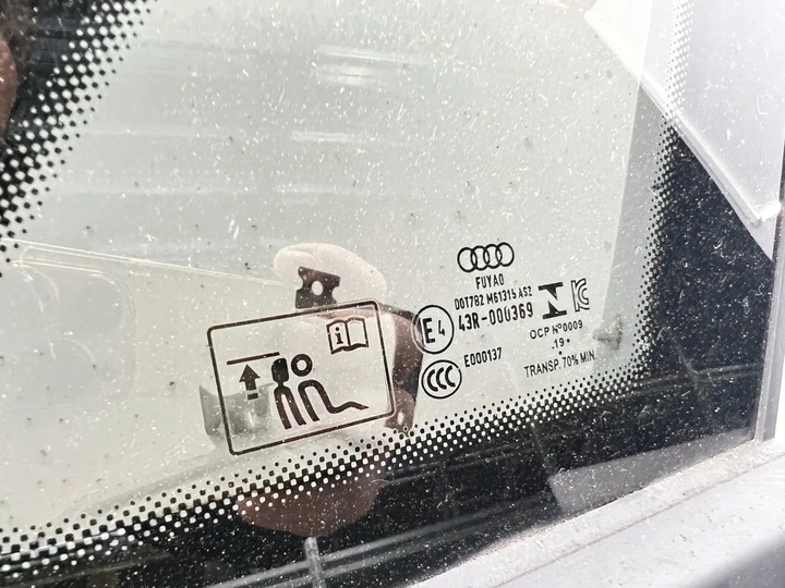 фото №10, Audi a3 8y sportback крило праві зад задній чверть